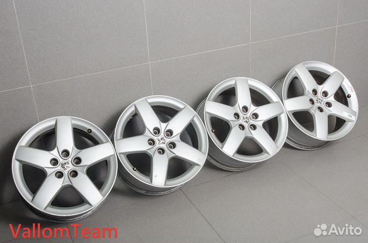 Лот M29876 Оригинальные 17-е диски peugeot