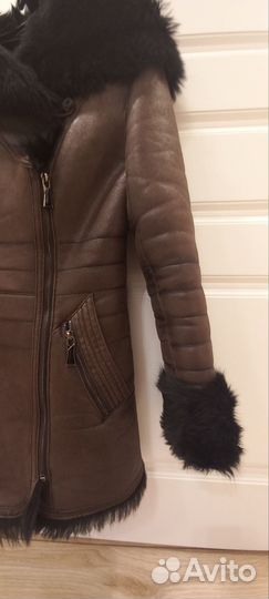 Дубленка натуральная женская 42 44 с капюшоном