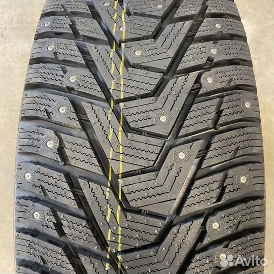 Hankook Winter i'Pike X W429A 205/70 R15 96T