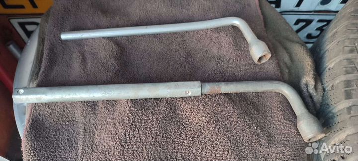 Mercedes баллонный ключ