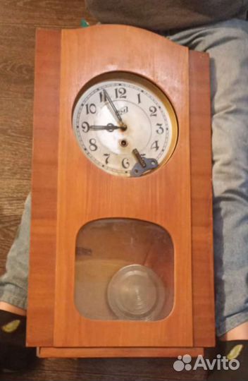 Антиквариат, часы с маятником СССР