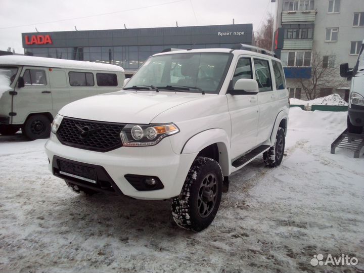 УАЗ Patriot 2.7 МТ, 2024