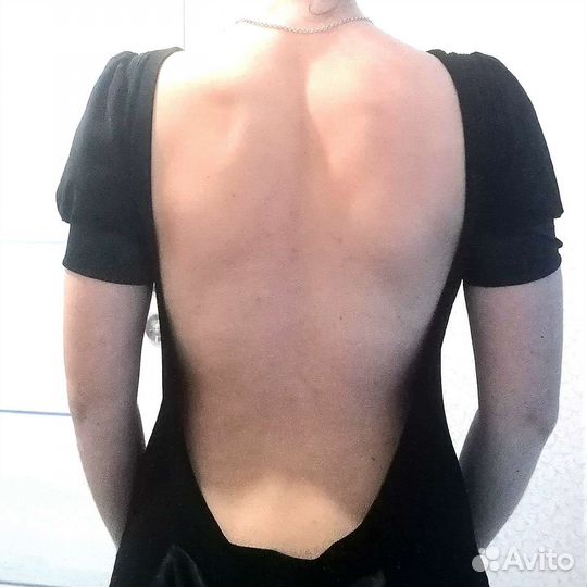Черное платье с открытой спиной 44 46