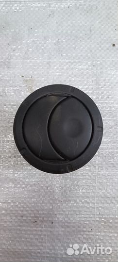 Воздушный дефлектор LADA largus