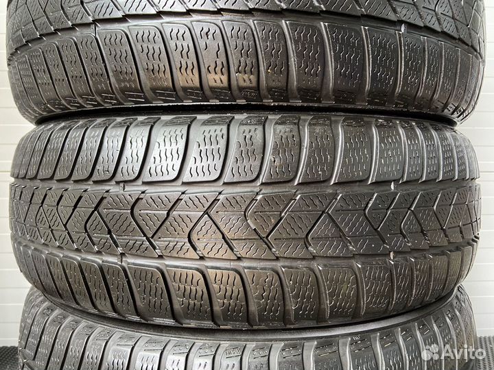 Pirelli Winter Sottozero 3 205/60 R17 93H