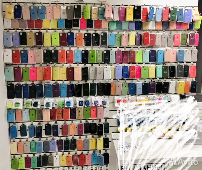 Чехлы Silicone Case и защитные стекла на iPhone
