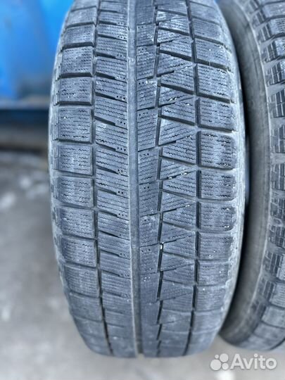 Bridgestone Blizzak Revo GZ 215/60 R17 96S