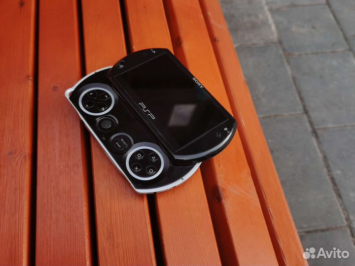 Psp go