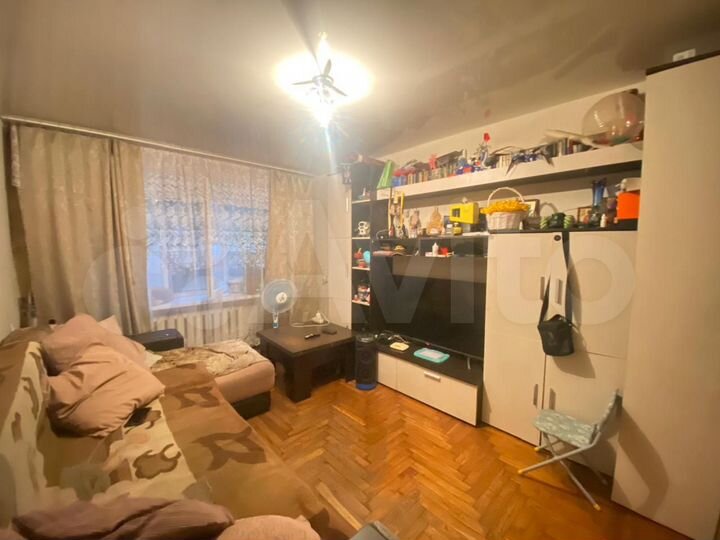 3-к. квартира, 48 м², 1/5 эт.