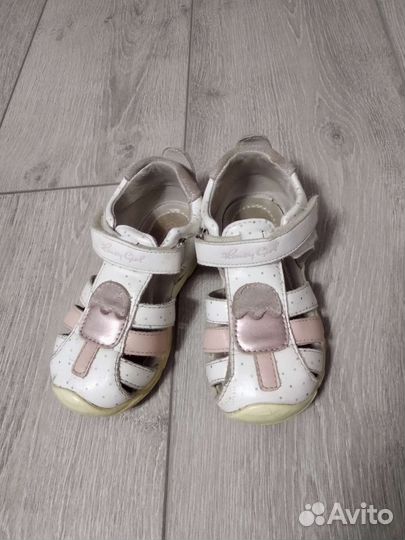 Сандальки для девочки