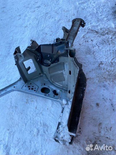 Лонжерон передний левый Volkswagen Passat B6