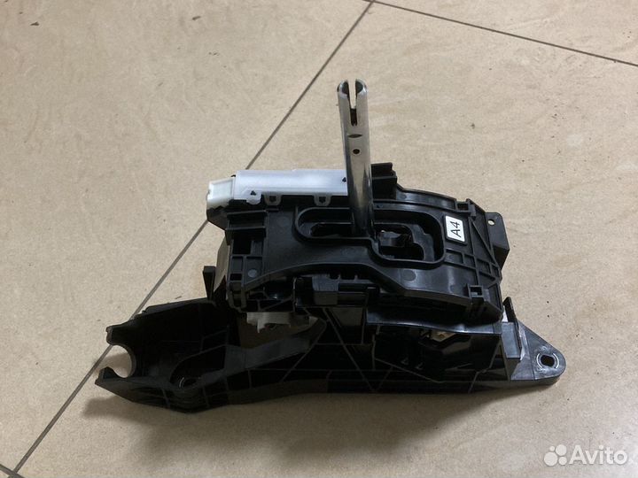 Селектор АКПП кулиса toyota camry v70