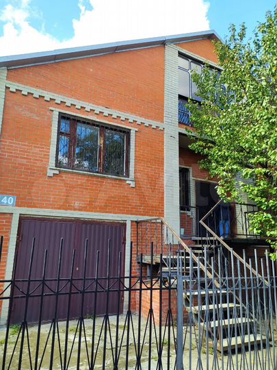 Дом 311 м² на участке 10 сот.