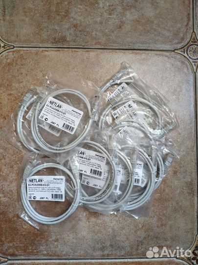 Патч-корд RJ45 1М Новый