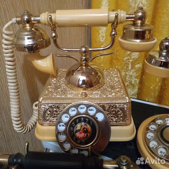 Телефон ретро винтаж таксофон