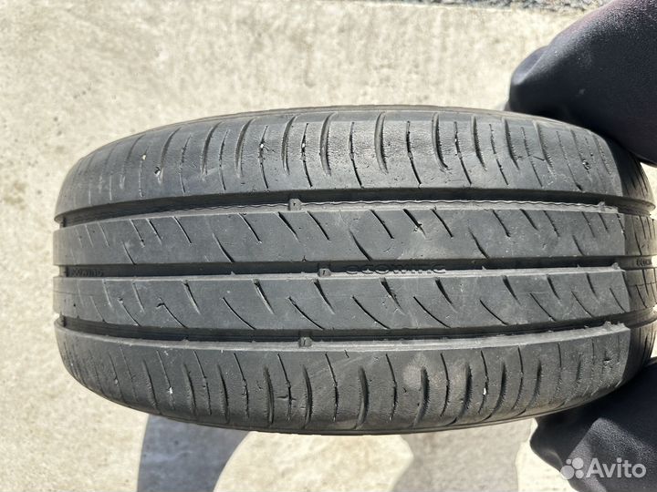 Kumho Ecowing ES01 KH27 205/55 R16