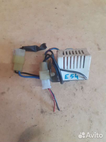 Блок подогрева стекла Mitsubishi Galant 7