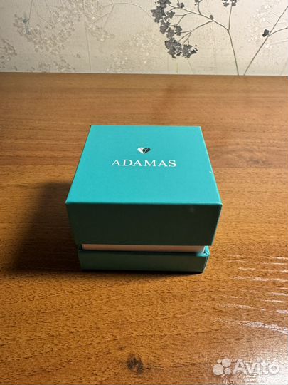 Кольцо с фианитом