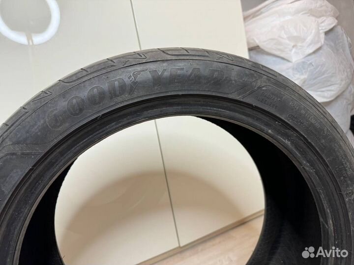 Goodyear Eagle F1 Asymmetric 3 225/45 R18 и 255/40 R18 95Y