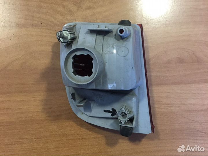 Фонарь птф правый Toyota Land Cruiser 200