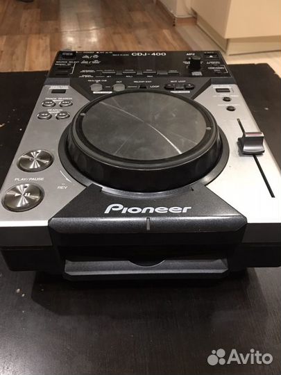 Pioneer CDJ 400
