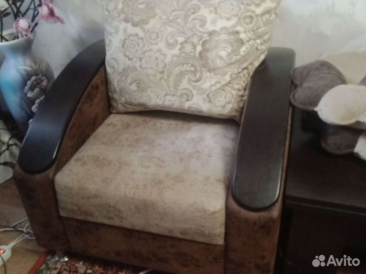 Диван и 2 кресла