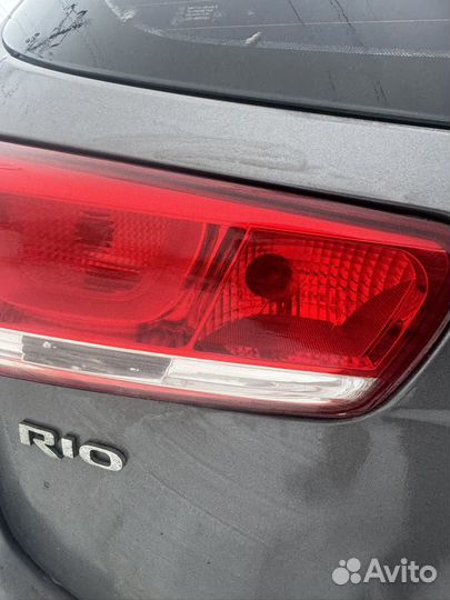 Задний левый фонарь Kia Rio 3 хэтчбек