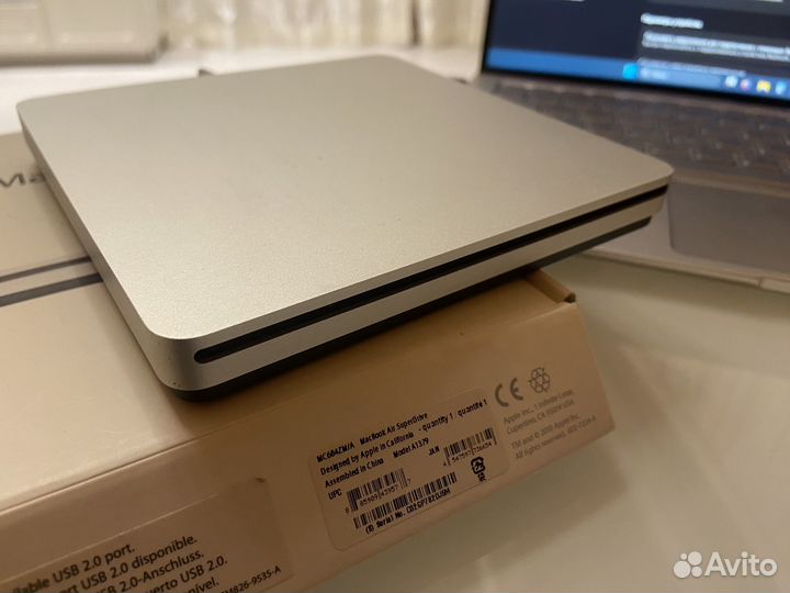 Внешний дисковод MacBook Air SuperDrive
