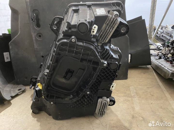 Фара правая Volvo FH5 24056514