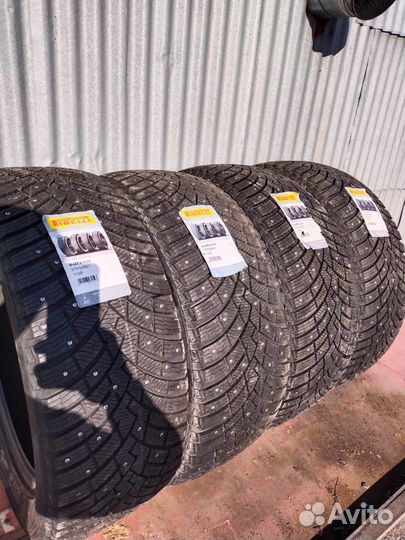 Pirelli Ice Zero 2 275/50 R21