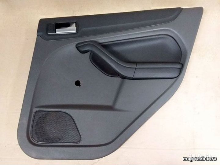 Обшивка двери задней правой Ford Focus, II