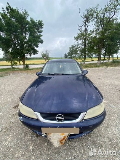 Opel Vectra 2.0 МТ, 1999, 150 000 км