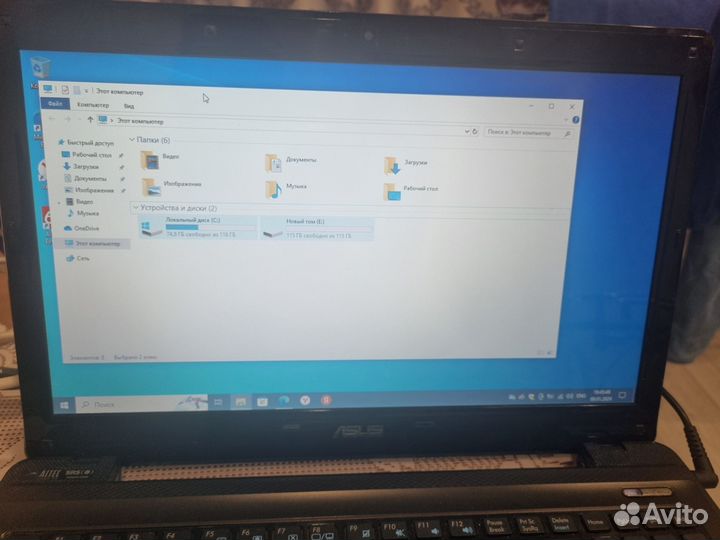Ноутбук asus x52d