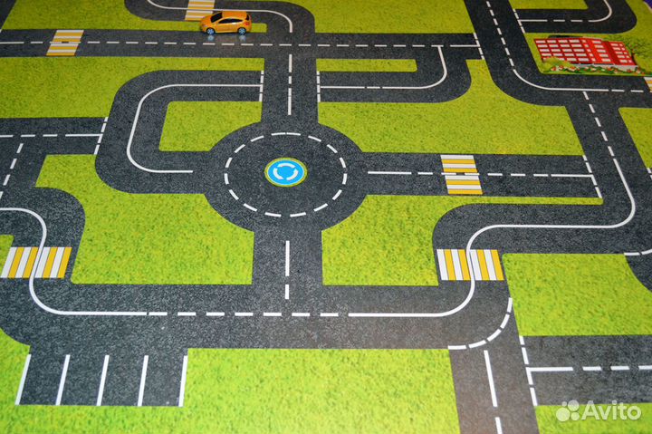 Игровой набор (дорога с дорожными знаками)