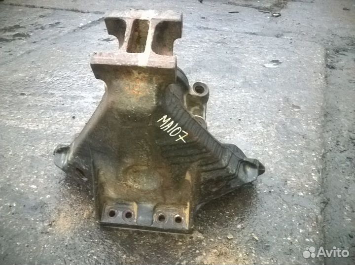 Балансир, вспомогательного моста, правый MAN TGS 41.440 (01.07)