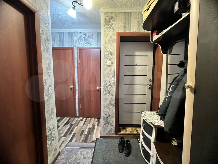 3-к. квартира, 52 м², 1/2 эт.