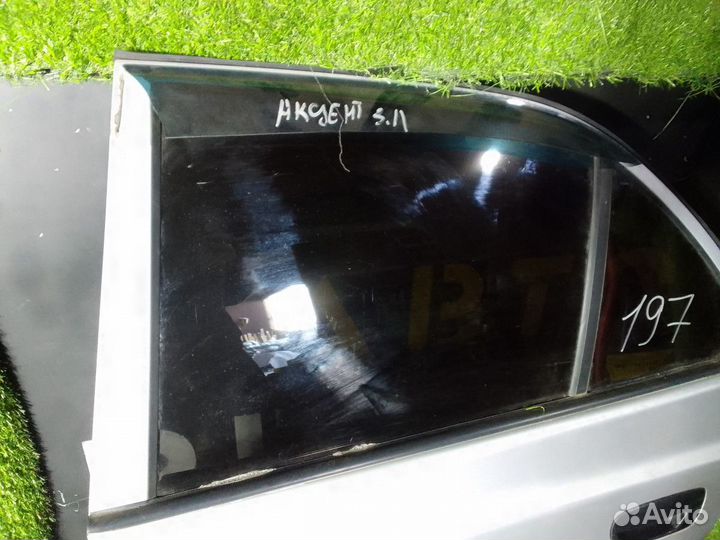 Стекло двери задней левой Hyundai Accent