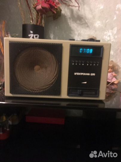 Радиоприемник-часы