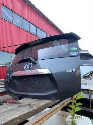 Дверь багажника Toyota Aqua P10 14-17