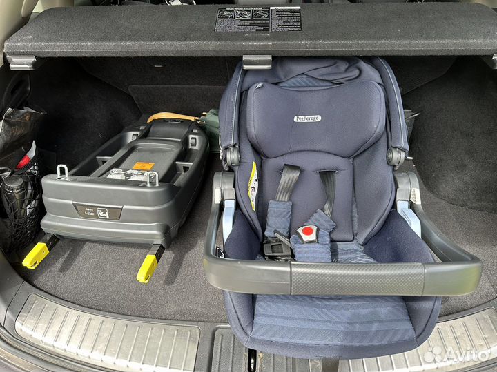 Автолюлька 0+ Peg perego viaggio lounge с базой