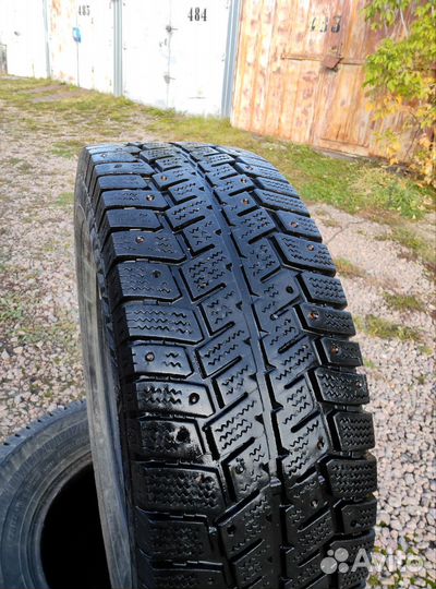 Matador MPS 500 Sibir Ice Van 225/70 R15C 112R