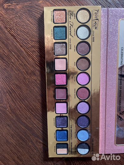 Палетка теней too faced