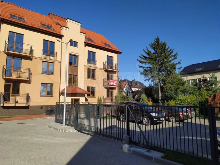 3-к. квартира, 85,4 м², 1/3 эт.