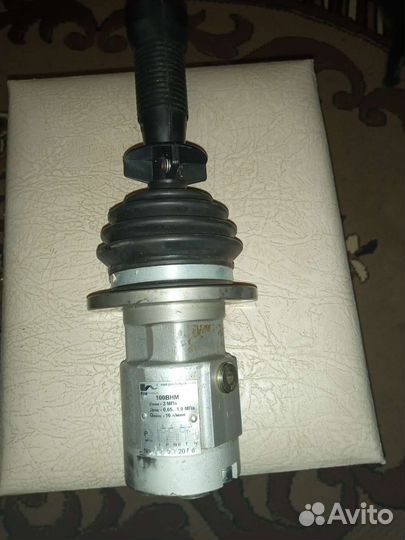 Запчасть на экскаватор