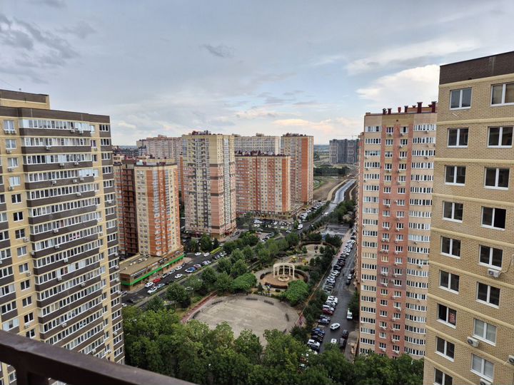 2-к. квартира, 52 м², 23/24 эт.