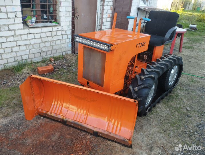 Самодельный мини трактор на гусенницах