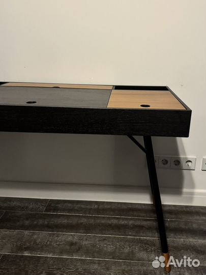 Письменный стол