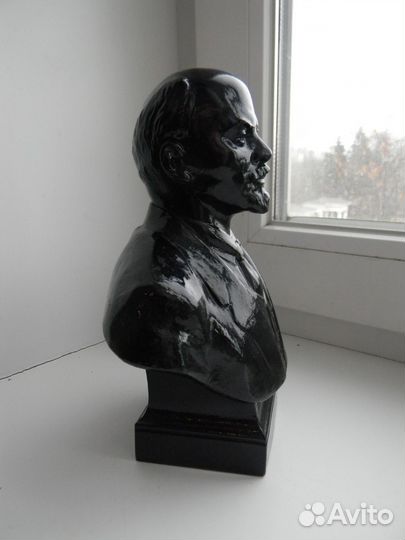 Бюст В.И. Ленин скульптор А.П. Файдыш силумин 1959