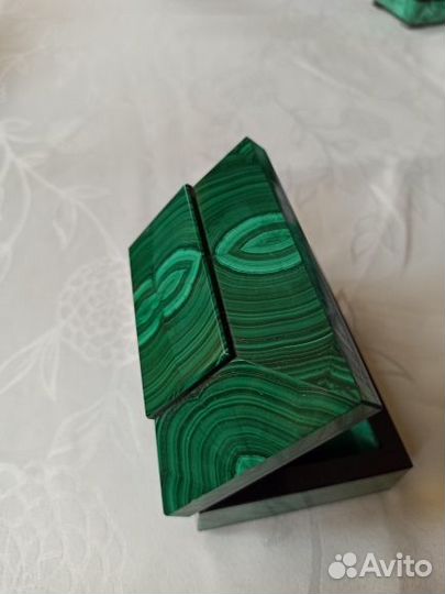 Малахитовый ларец