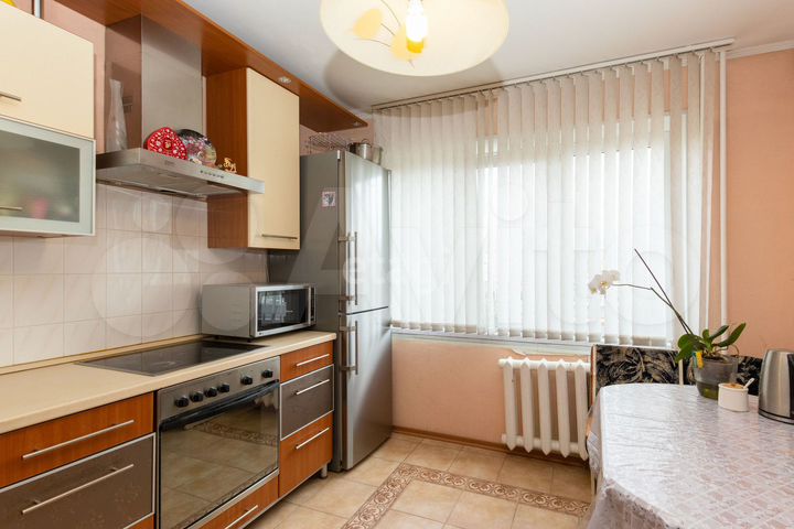 2-к. квартира, 57 м², 3/5 эт.